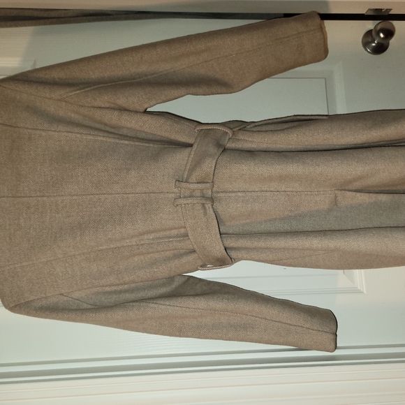 Fall and early spring Jacket - Picture 3 of 5